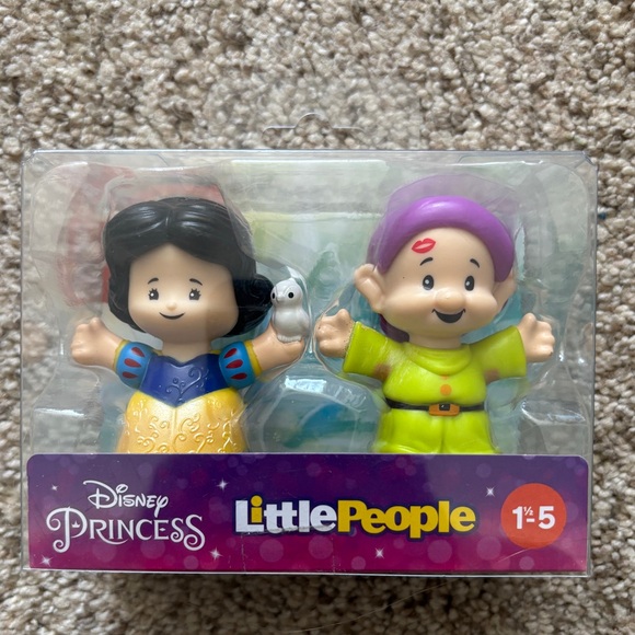 Disney Princess Fisher-Price “Snow White & Dopey” Little People Figures - Picture 1 of 4